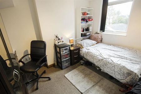 7 bedroom house to rent - Photo 4