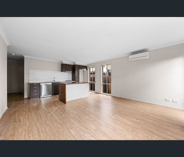 2/31 Beech Street, Langwarrin, Vic 3910 - Photo 2