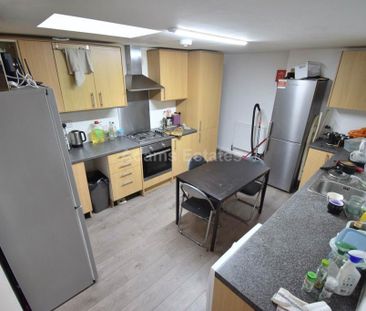 5 bedroom terraced house to rent - Photo 6