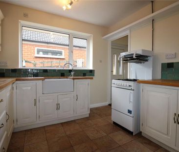 2 bedroom bungalow to rent - Photo 2