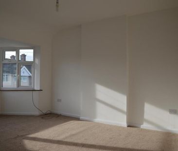 Oval Road South, Dagenham, , RM10 9DP - Photo 3