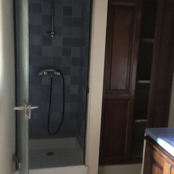 Arles centre studio 30m² au 3ème étage, - Photo 1