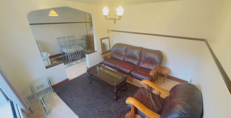 Blackpool View, Leeds, LS12 5PE - Photo 2