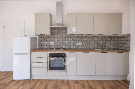 2 bedroom apartment to rent - Photo 5