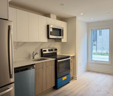 For Lease - 10 Calamint Lane Unit# 57, Toronto, Ontario - Photo 5