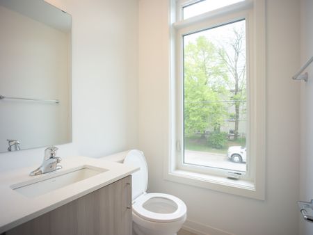 For Lease - 64B Tisdale Avenue, Toronto, Ontario - Photo 2