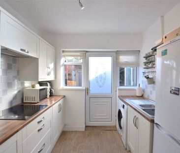 3 bedroom terraced house to rent - Photo 4