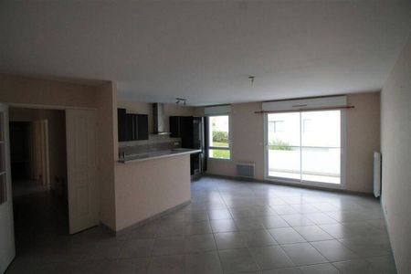 Appartement 3 pièces - - Photo 2