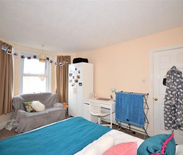 Bournemouth Sedgley Road Winton, BH9, Dorset - Photo 6