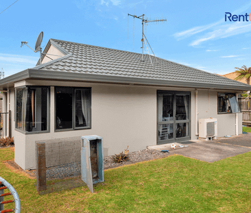 19 Oleander Lane, Mount Maunganui - Photo 2