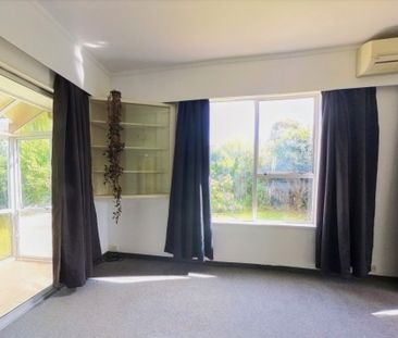 Waikanae - 3 Bedrooms - Photo 2