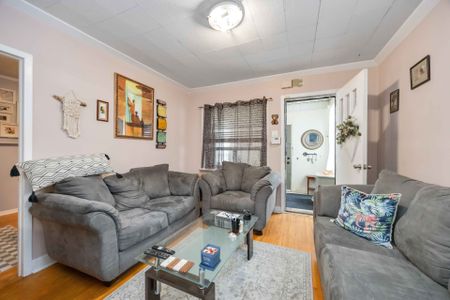 For Lease - 39 Rowntree Avenue Unit# Main, Toronto, Ontario - Photo 3