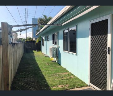 2/7 Holland Street, West Mackay, Qld 4740 - Photo 5
