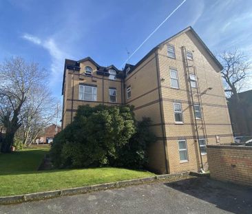 2 bedroom flat to rent - Photo 2