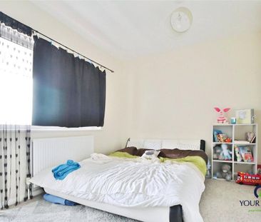 2 bedroom maisonette to rent - Photo 2