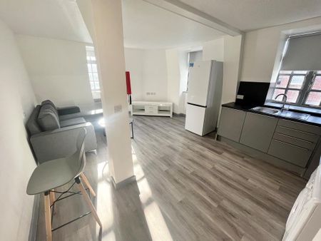 1 bedroom flat to rent - Photo 2