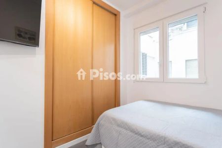 Piso en alquiler en Calle de la Reina, cerca de Calle del Doctor Lluch - Photo 4