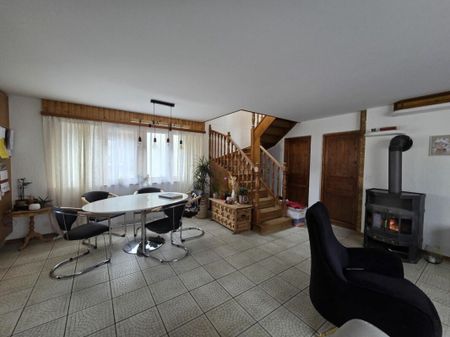 4.5-room duplex house with garden, terrace and parking space - Photo 2