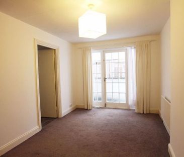 2 bedroom maisonette to rent - Photo 5