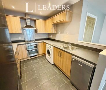 2 bedroom flat to rent - Photo 5