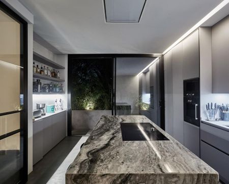 Luxury Villa for rent in Los Monteros, Spain - Photo 4