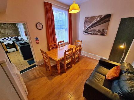 House For Rent, 19 Cromwell Rd, Belfast, BT7 1JW - Photo 2