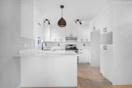 Maison à étages - 126 Rue de Cherbourg - Photo 2