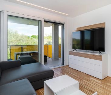VOLLMÖBLIERT - All inclusive Apartment direkt an U1! Einkäufe direk... - Photo 6