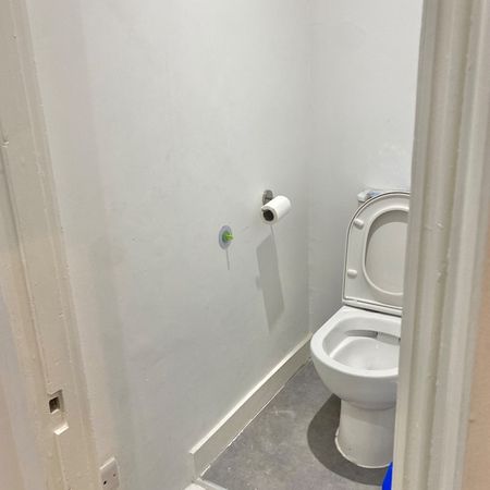 1 Bed Flat, Church Road, BN3 - Photo 3