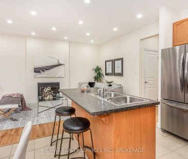 For Lease - 9 Chesterwood Crescent, Brampton, Ontario - Photo 6