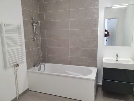 Location Appartement 2 pièces 53m² COMPIEGNE 60200 - Photo 5