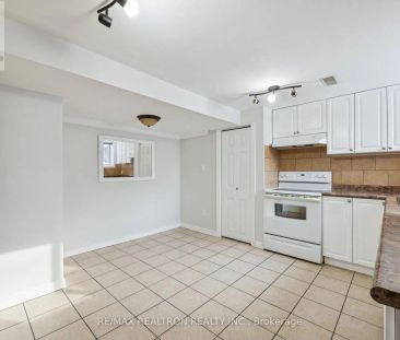 48 SCOTT STREET - Photo 1