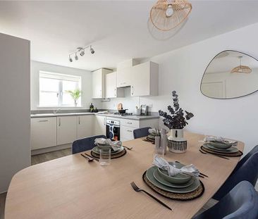 3 bedroom semi-detached house to rent - Photo 3