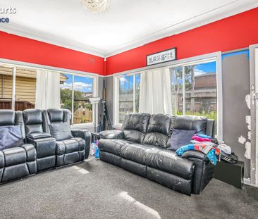 3 Bedroom Family home & Close to Town - Photo 1