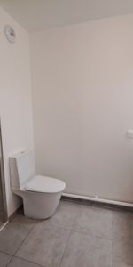 Location Appartement 1 pièce 29m² THONON LES BAINS 74200 - Photo 3