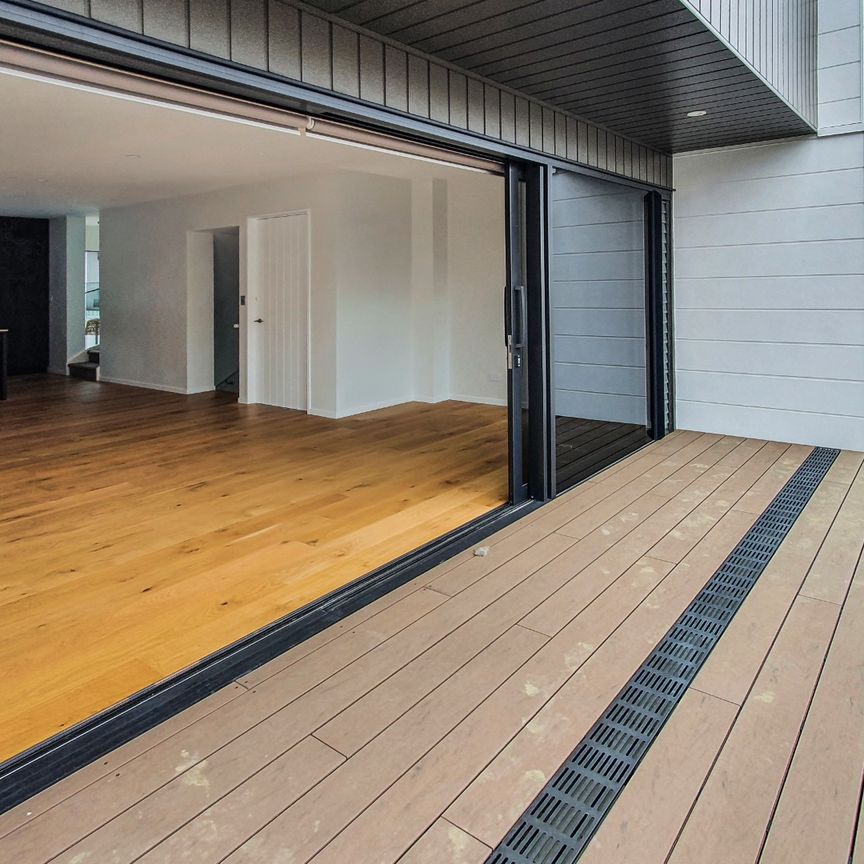 Howick - Executive Modern Townhouse - New Build - Photo 1