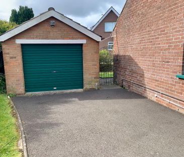 18 Carolhill Road, Glengormley, BT36 7AF - Photo 3