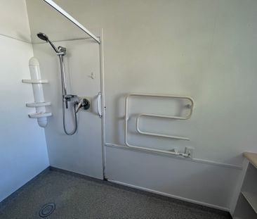 Comfort and Convenience - Photo 4