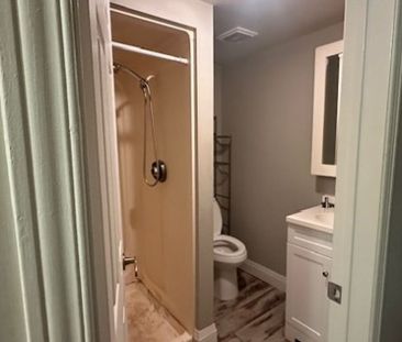 1041 Sunnidale #5 Barrie | $1400 per month | Utilities Included - Photo 6