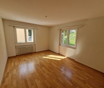 helle 3 1/2- Zimmerwohnung 1. Stock rechts - Foto 2