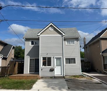 For Lease - 8 GARNER Avenue, Welland, Ontario - Photo 2