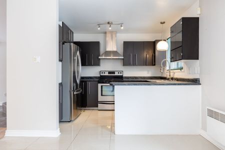 Maison à étages à louer - La Prairie (La Clairière) Maison à étages à louer - La Prairie (La Clairière) - Photo 2