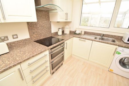 Ashdene Drive, Crofton, Wakefield - Photo 3