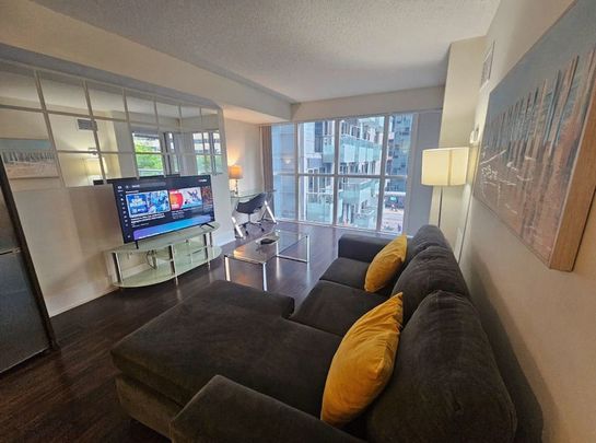 Front Street West - Photo 1