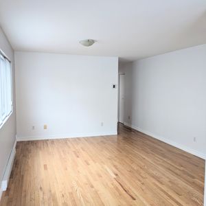 5½ à Louer, Sainte-Rose, Laval - Photo 2