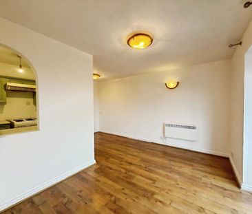 Banner Close, Purfleet-On-Thames, RM19 - Photo 3