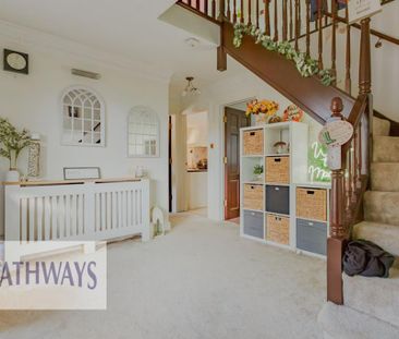4 bedroom detached house to rent - Photo 2