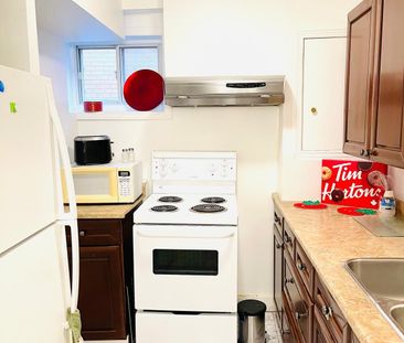 For Lease - 73 Twenty Fourth BSMT Street Unit# A, Toronto, Ontario - Photo 2