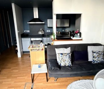 Room in a Shared House, Hepworth Chambers Apartments, LS1 - Photo 6