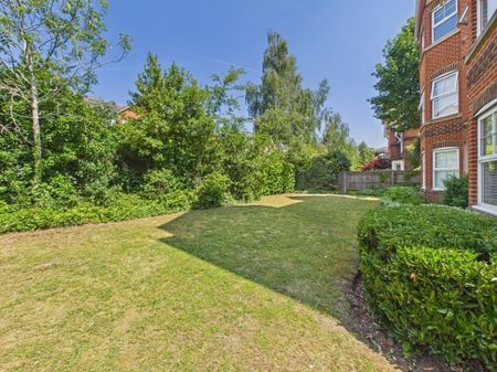 Nightingale Walk, Windsor, Berks,SL4 - Photo 3